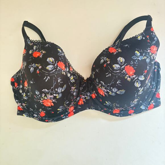 Victoria's Secret Other - Victoria's Secret Body by Victoria Floral Bra Size 36DDD